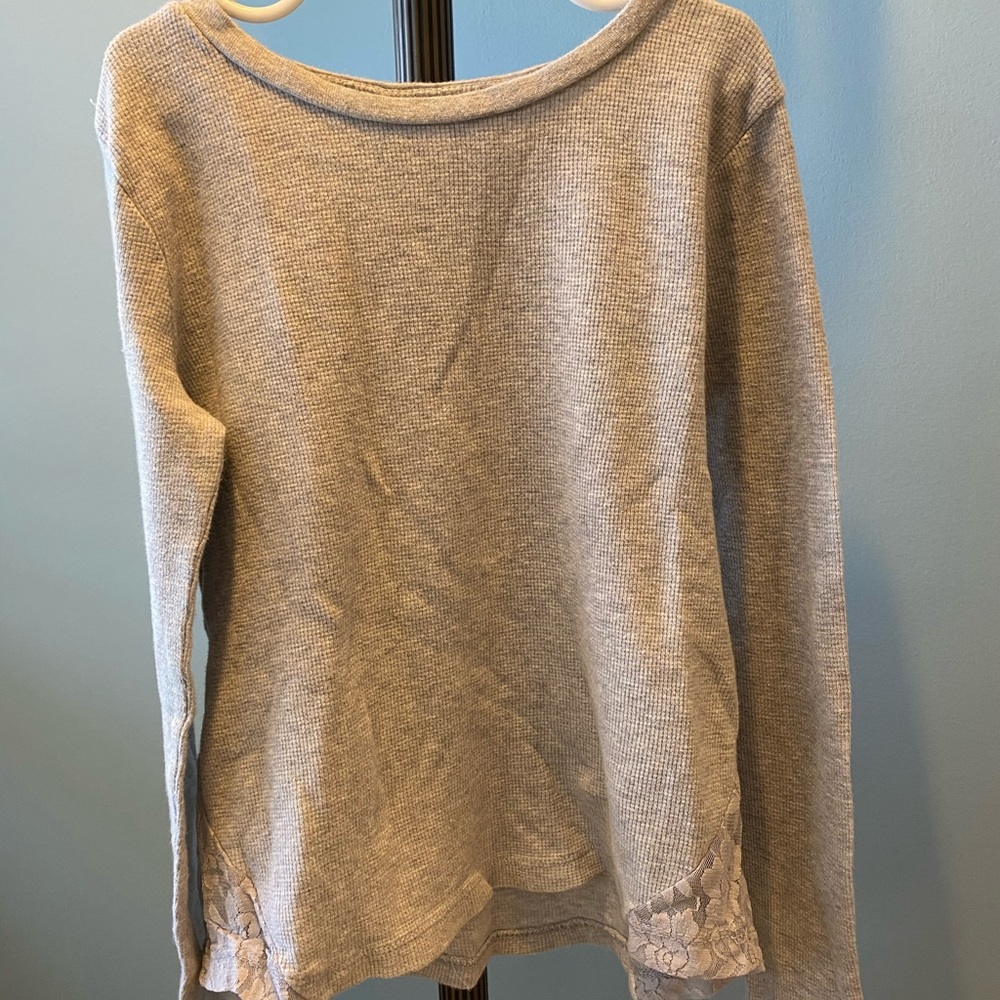 Gray shirt